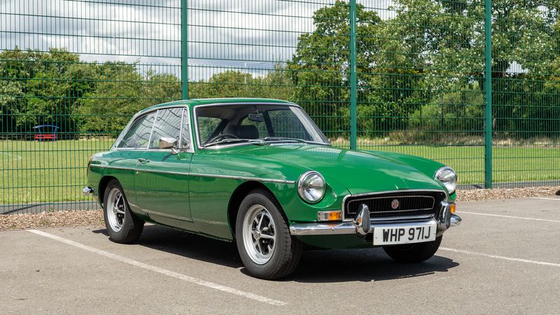 1971 MG MGB GT GHD5237840G | Hagerty Valuation Tools